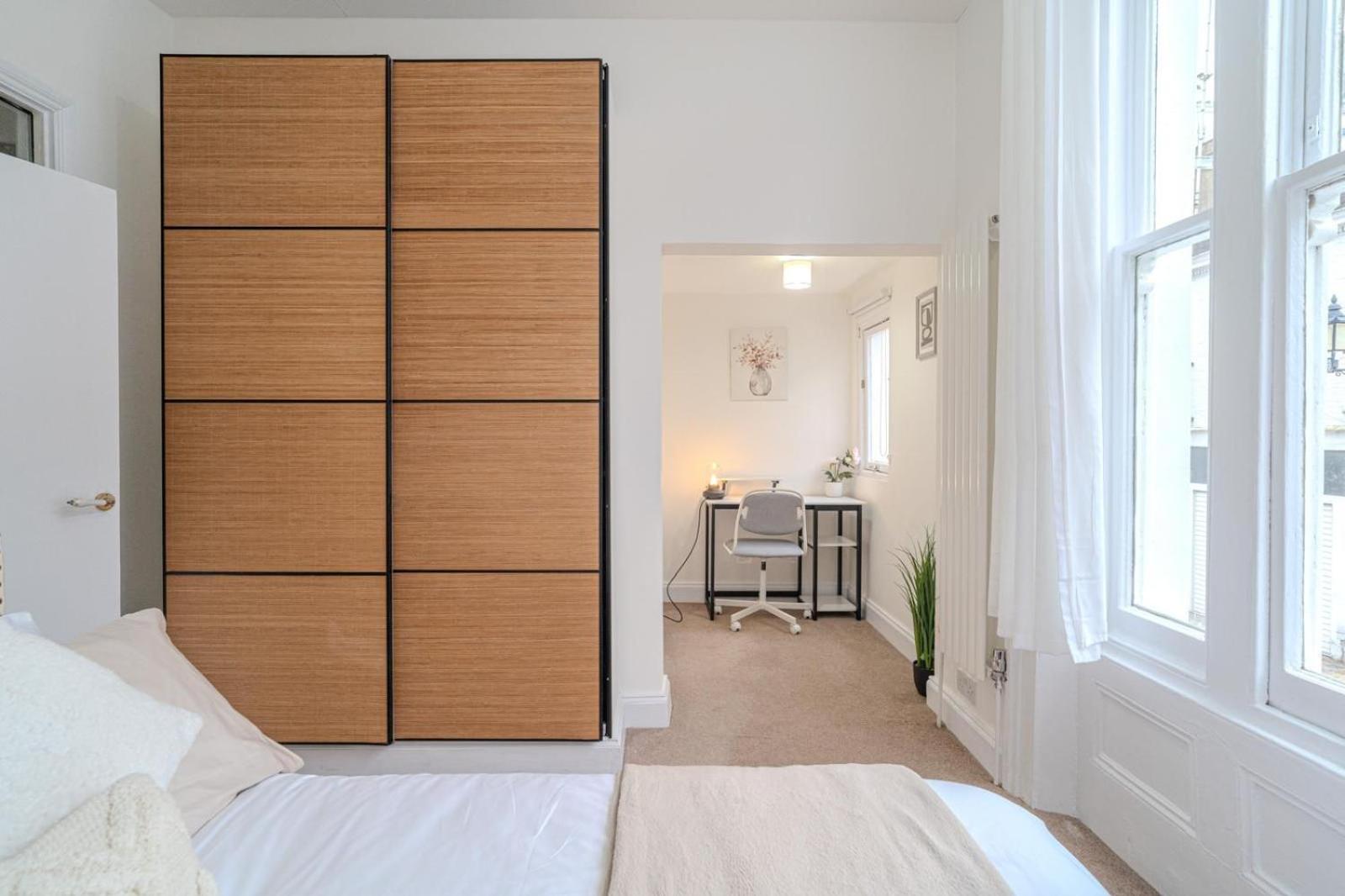 1-bed Flat In Kensington W8 Apartment