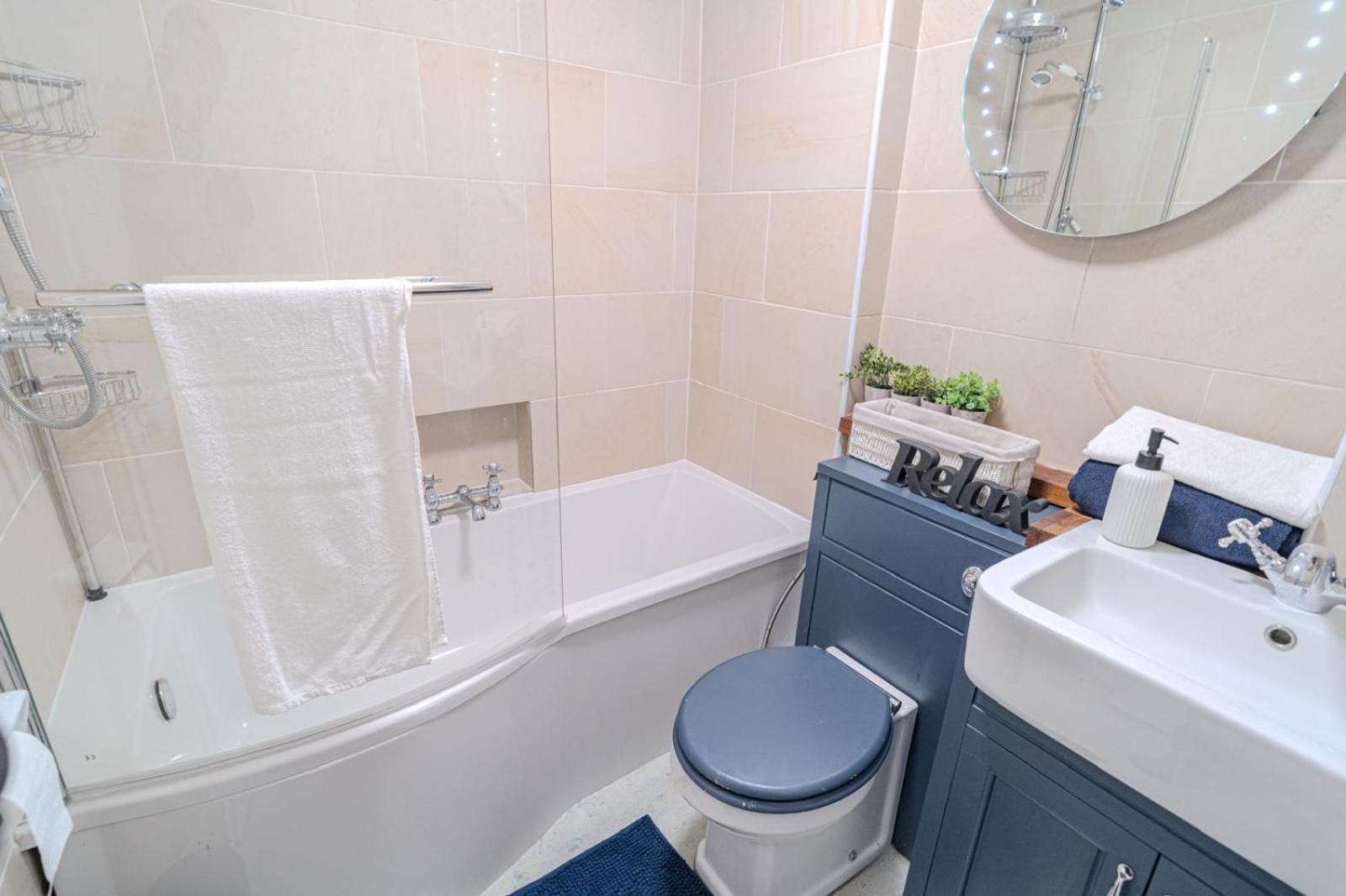 Apartment 1-bed Flat In Kensington W8